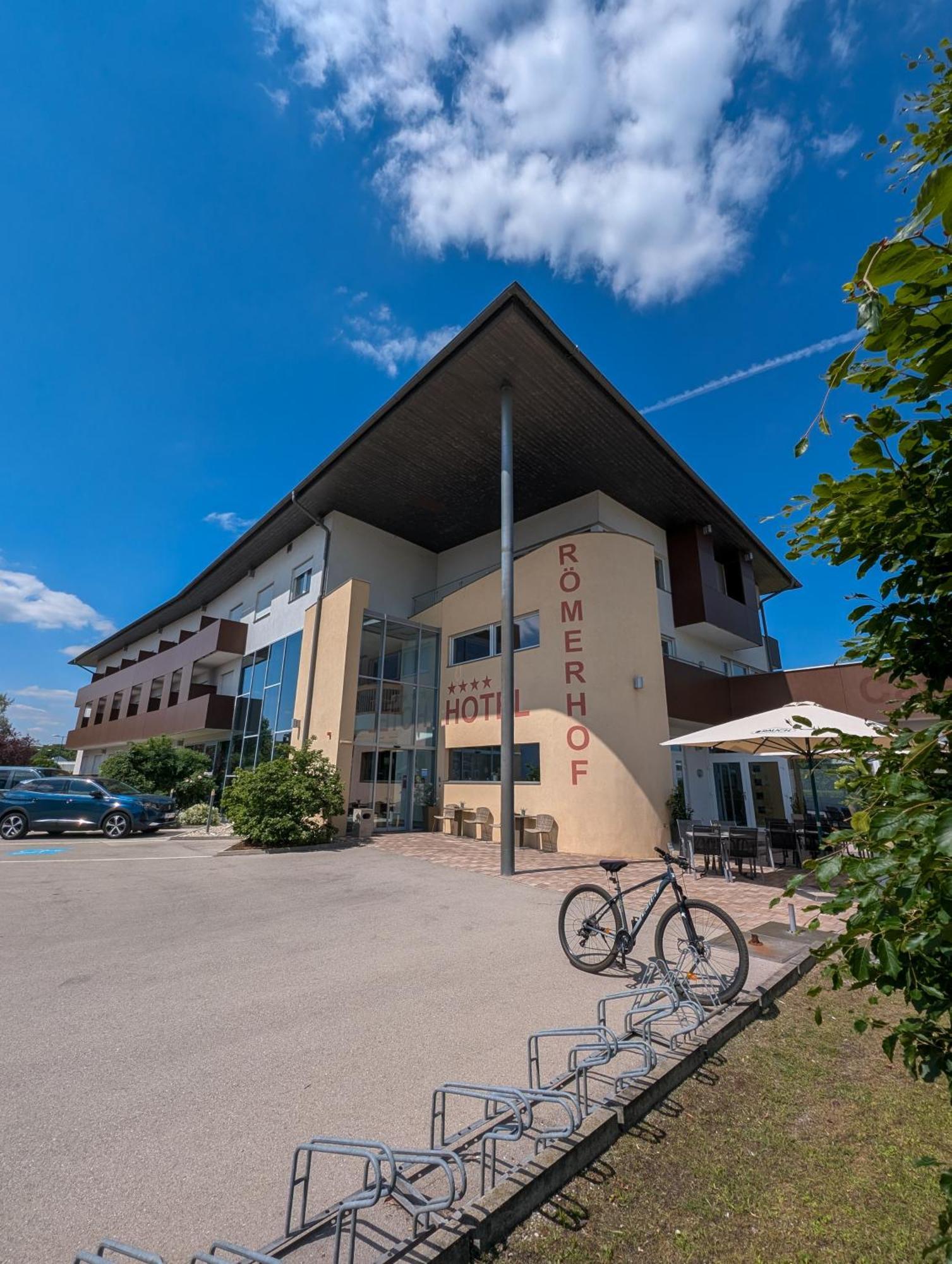 Hotel Roemerhof Tulln An Der Donau Bagian luar foto