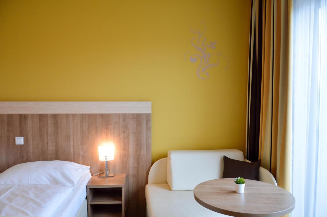 Hotel Roemerhof Tulln An Der Donau Bagian luar foto