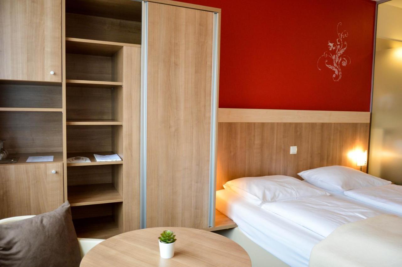 Hotel Roemerhof Tulln An Der Donau Bagian luar foto
