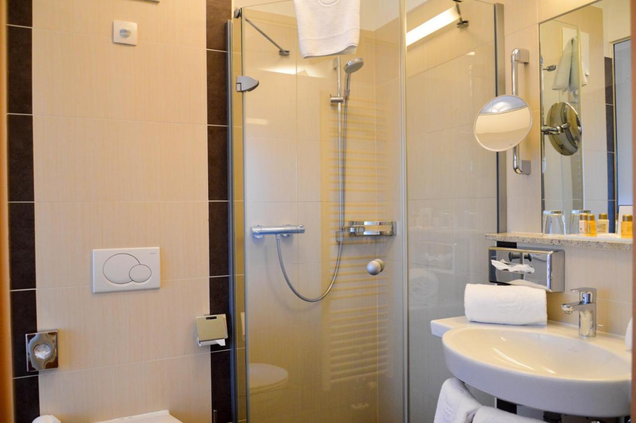 Hotel Roemerhof Tulln An Der Donau Bagian luar foto