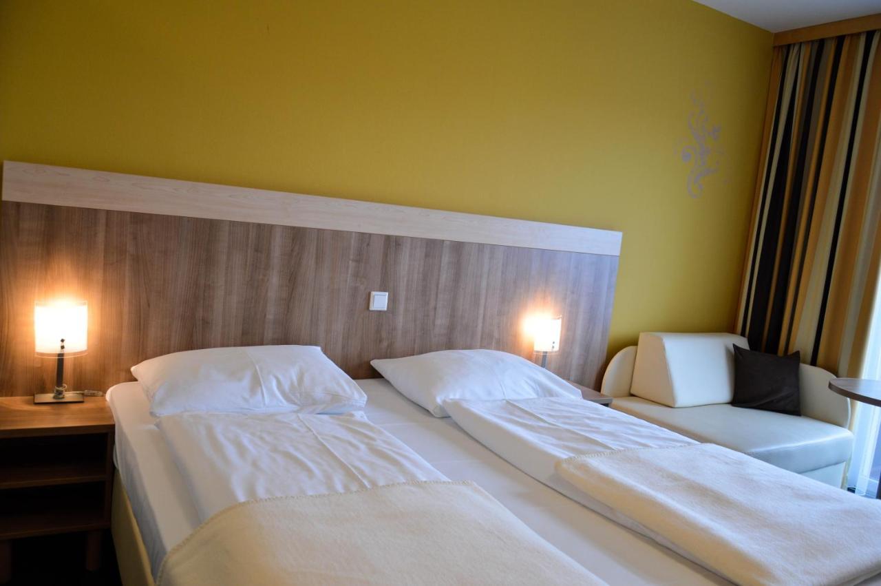 Hotel Roemerhof Tulln An Der Donau Bagian luar foto