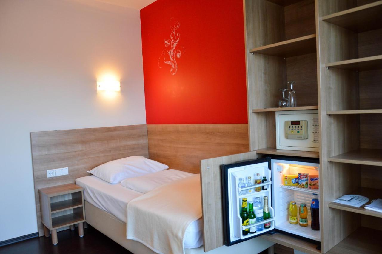 Hotel Roemerhof Tulln An Der Donau Bagian luar foto